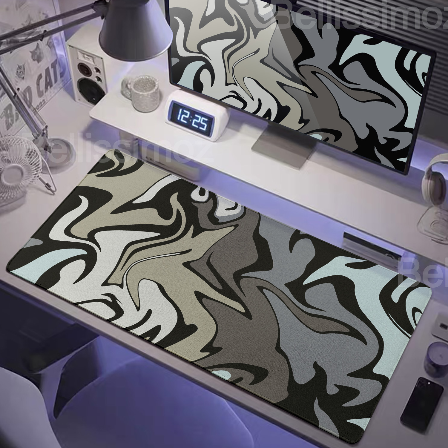 Strata Liquid Mousepad Large G - Tradescantia Purple recensione e prezzo